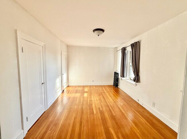 Foto del edificio - 1662 Commonwealth Ave