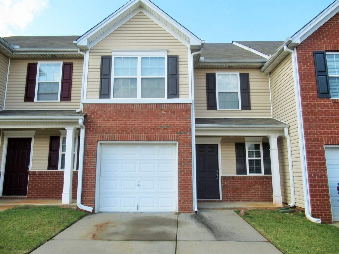 1756 Little Creek Dr, Lawrenceville, GA 30045 Room for Rent in Lawrenceville, GA
