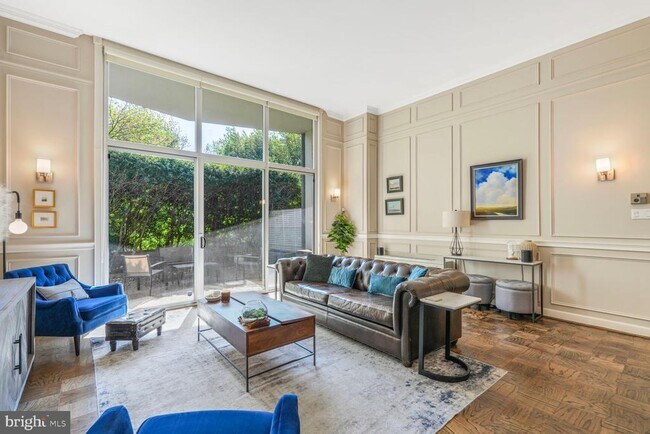Foto del edificio - 1200 N Nash St