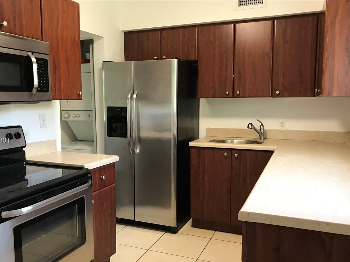 2824 Sheridan Ave, Miami Beach, FL 33140 Condo for Rent in Miami