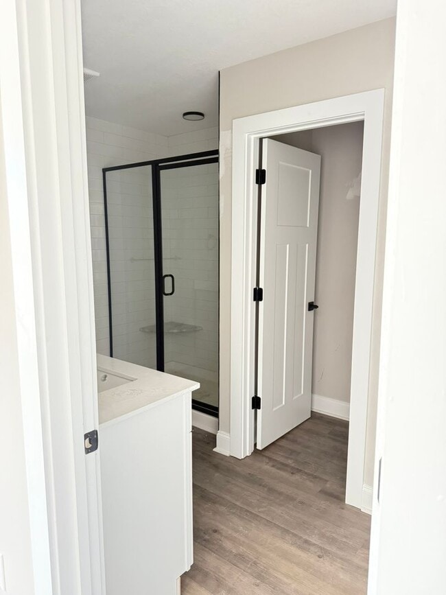 Foto del edificio - Hidden Crossing ll