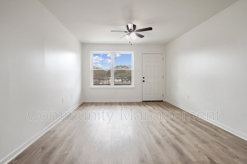 459 Apartment Ct Dr, Baton Rouge, LA 70806 Condo for Rent in Baton