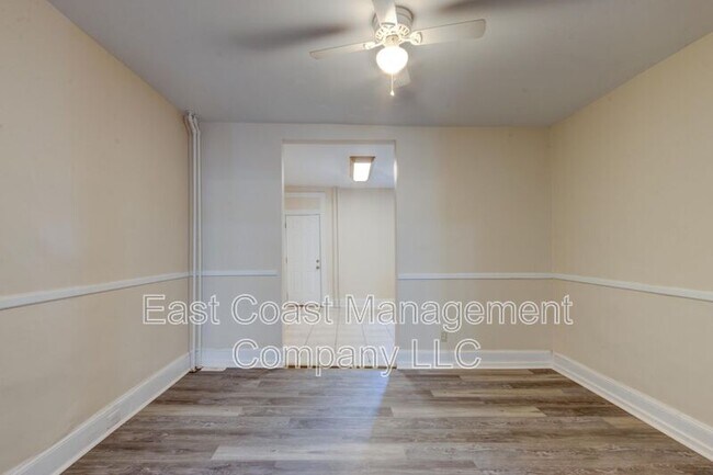 Foto del edificio - 837 Belgian Ave
