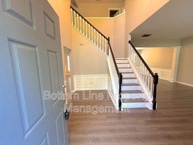 Foto del edificio - 10016 Heatherly Ct