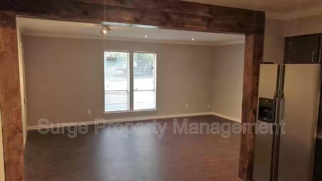 Photo - 1122 N Center St Apartment