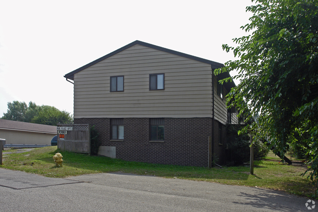 Foto del edificio - 3380 Byron Center Ave SW
