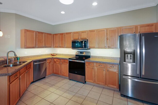 Building Photo - Pelican Pointe Annual Villa for Rent