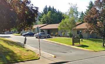 Building Photo - 1465 NE 10th St