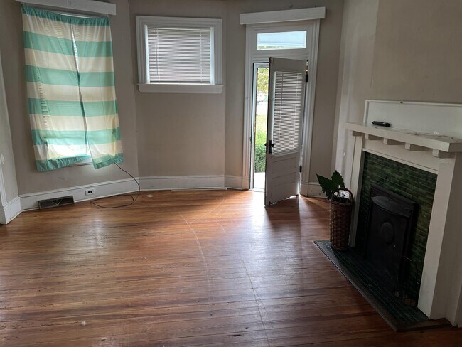 Foto del edificio - 212 E Capitola Ave
