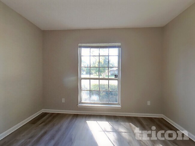 Foto del edificio - 11329 Hartland Rd