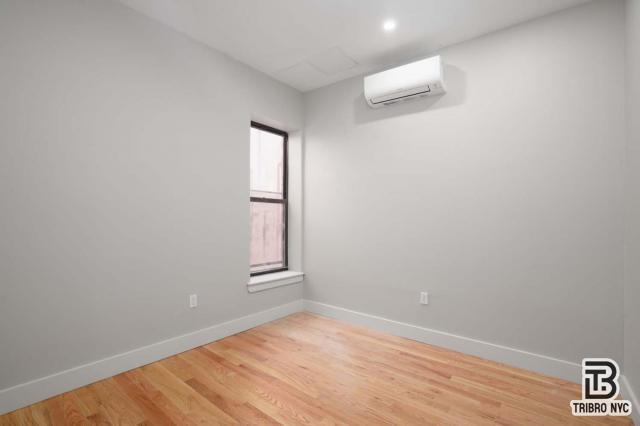 Foto del edificio - 3 bedroom in RIDGEWOOD NY 11385