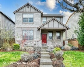 Building Photo - 3722 SE Oakleaf St