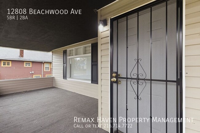 Building Photo - 12808 Beachwood Ave