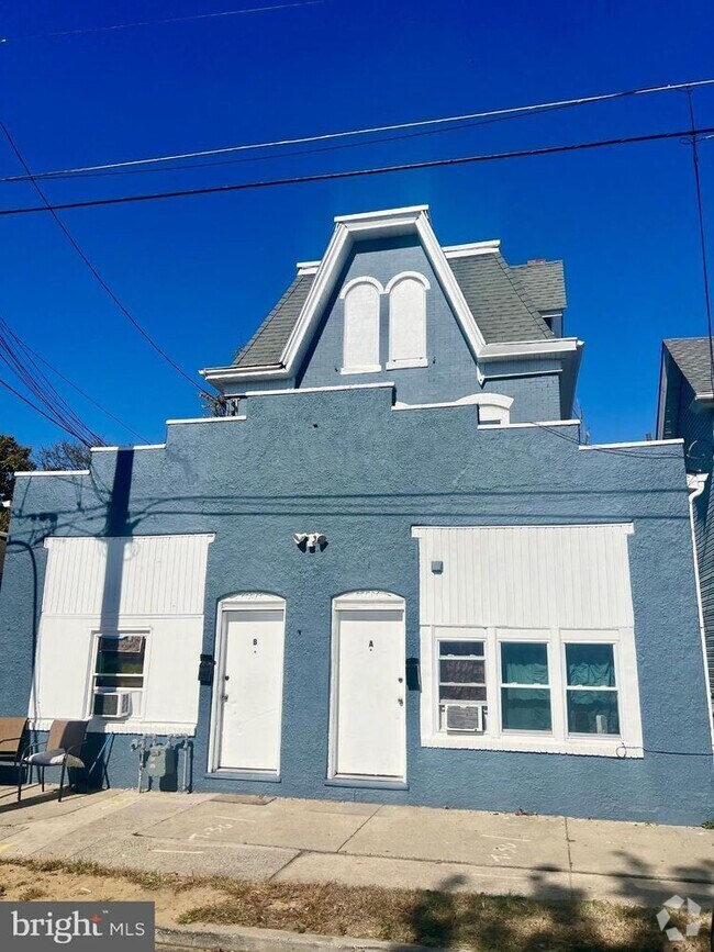 Building Photo - 14 W Broad St
