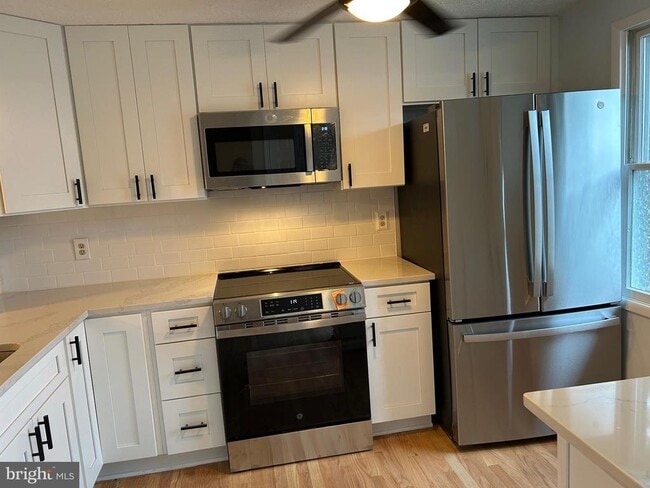 Foto del edificio - 8317 Brookvale Ct
