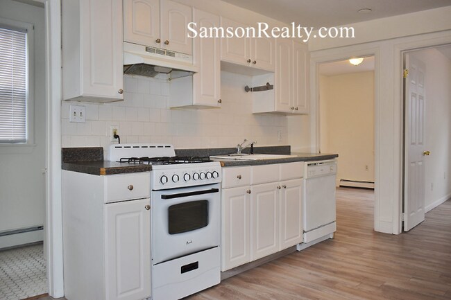 Building Photo - 106 Ives St