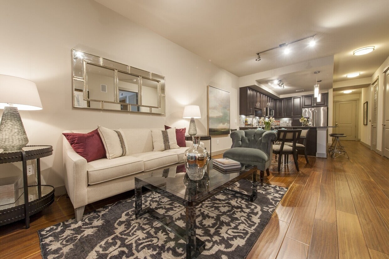 Primary Photo - Sleek, Modern, Memorable