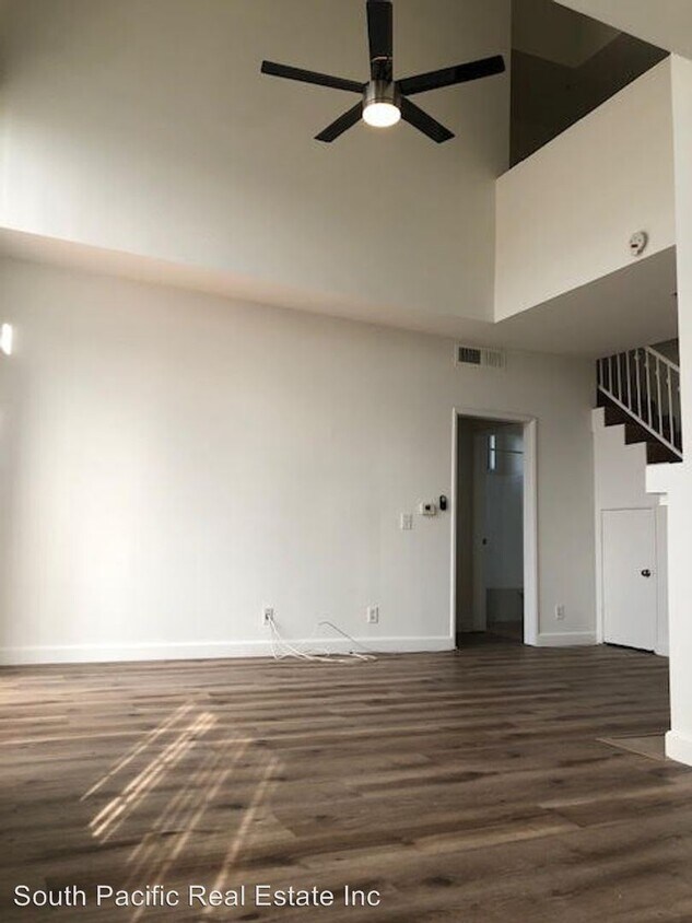 Foto principal - 5440 Thornburn St