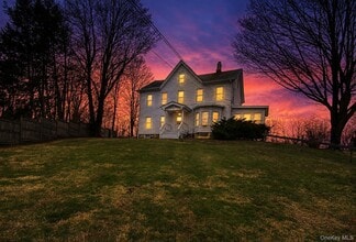 Building Photo - 94 Sanfordville Rd