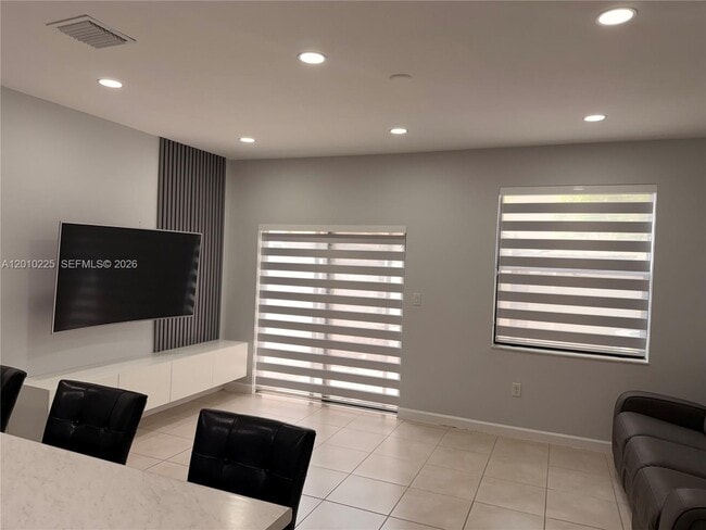 Foto del edificio - 9330 W 33rd Ave
