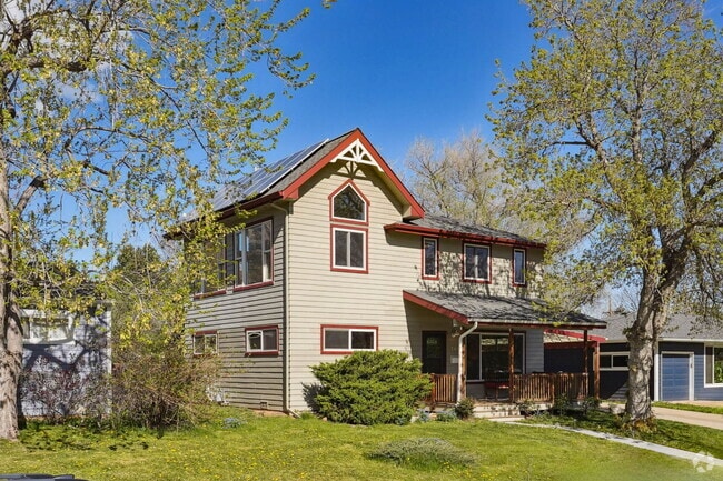 Building Photo - 265 31st St