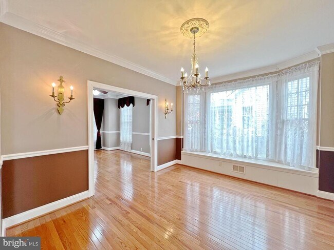 Foto del edificio - 1209 N Vernon St