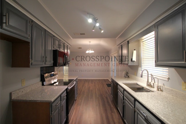 Building Photo - Tour Today! Adorable 3 Bedroom 2 Bath Home...