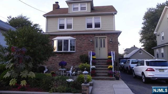 Photo - 22 Heuer St-2-2