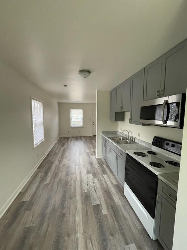 Foto del edificio - 7086 E View Rd