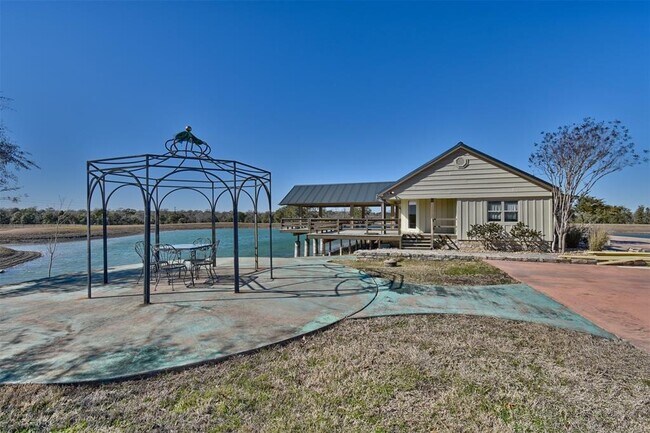 Building Photo - 3440 Hartfield Rd
