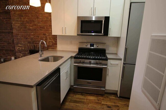 Building Photo - 67 W 130th St