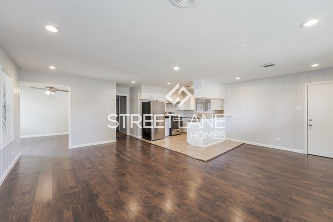 Building Photo - Charming 3 Bedroom in Houston!