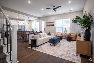Building Photo - 278 Estates Cir