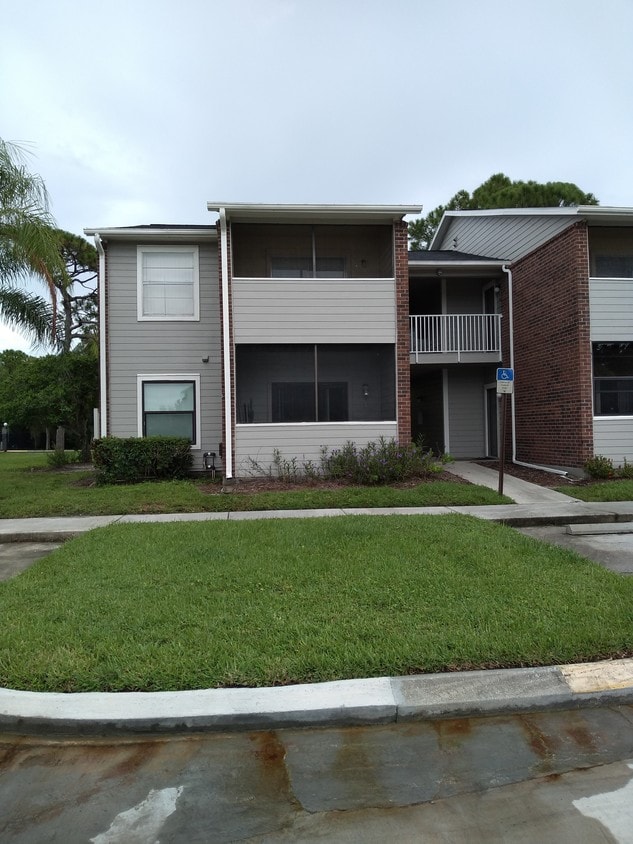 1400 Gandy Blvd N, Saint Petersburg, FL 33702 Condo for Rent in Saint