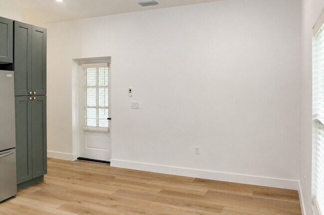 Foto del edificio - 820 26th Ave E