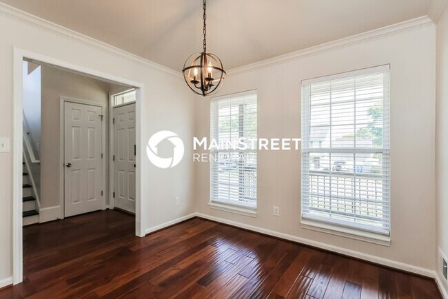 Foto del edificio - 4 Bedroom Pet-Friendly Home in Louisville,...