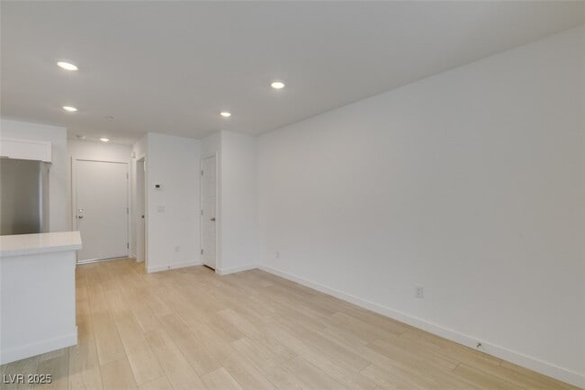 Building Photo - 945 Jigglypuff Pl