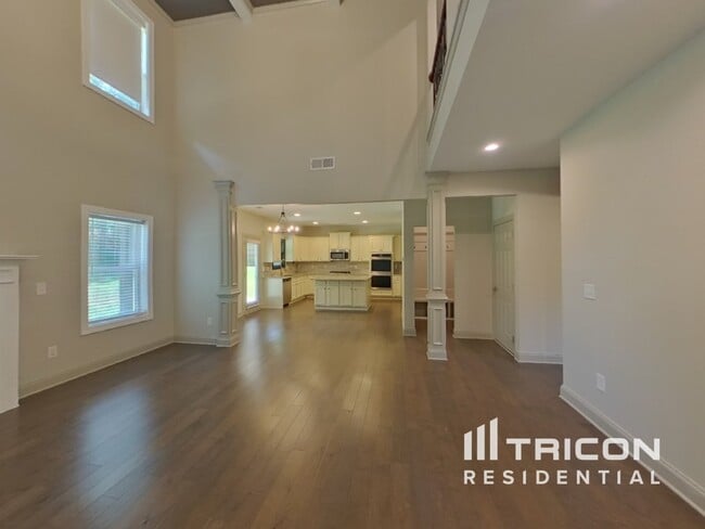 Building Photo - 3227 Brigadier Way SW