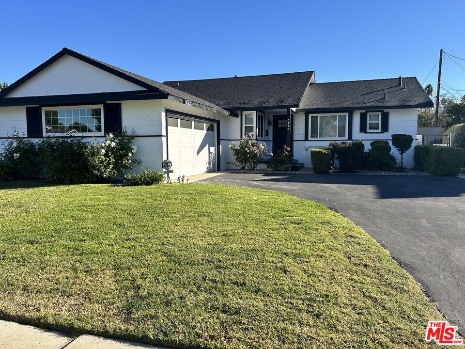 Foto principal - 6448 Lubao Ave