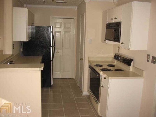 Building Photo - 412 Hawkstone Way