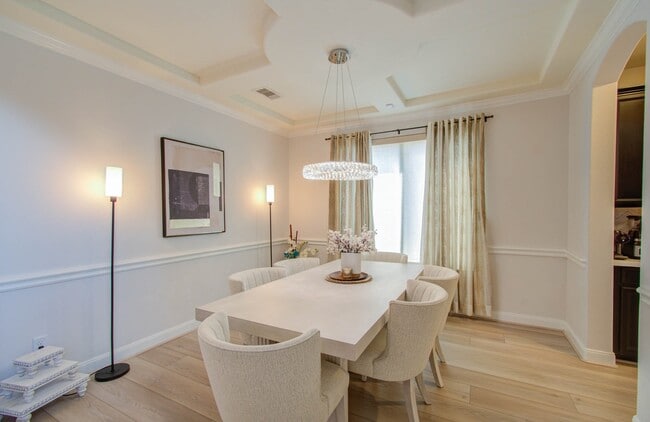 Foto del edificio - 5206 Belle Manor Ln