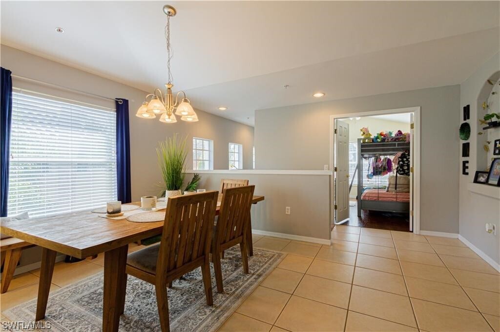 Foto del edificio - 1420 Tiffany Ln