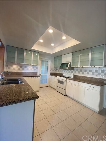 Building Photo - 1732 Ano Nuevo Dr