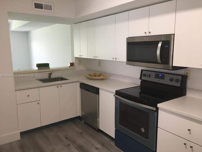 Foto del edificio - 11814 SW 99th St