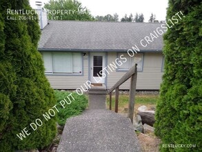 Building Photo - 2947 58th Ave NE