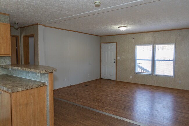 Foto del edificio - 1767 Goodman Lake Rd