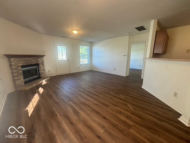 Foto del edificio - 1224 Edgewater Dr