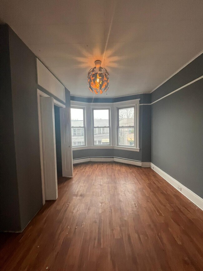 Foto del edificio - 164 Clendenny Ave