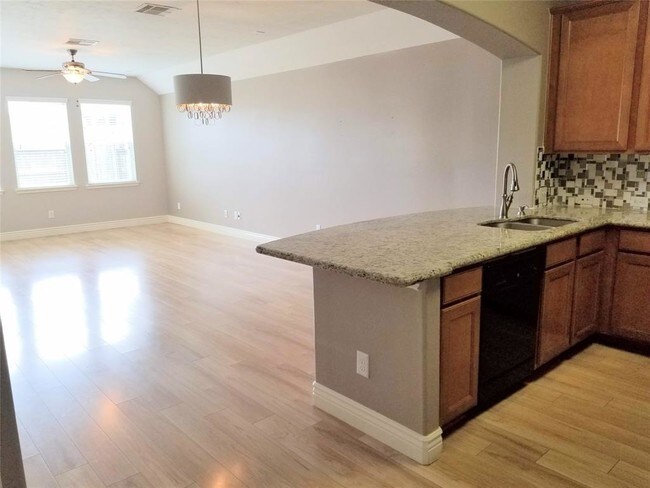 Foto del edificio - 13006 Jasmine Park Ln