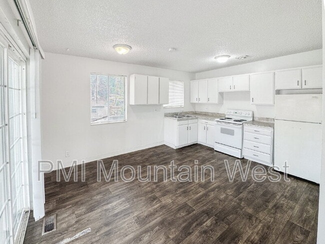 Building Photo - 4673 S 1300 E